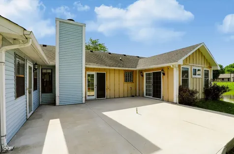 7639 Southern Lakes Indianapolis IN 46237