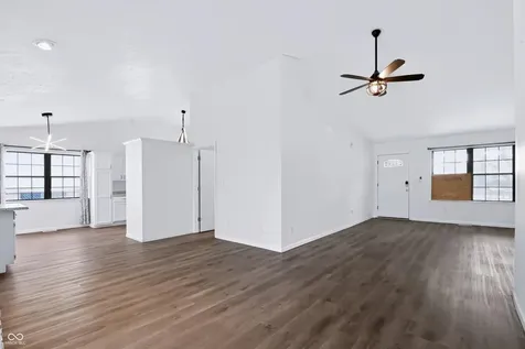 7639 Southern Lakes Indianapolis IN 46237
