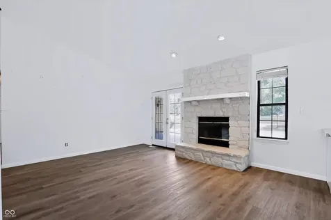 7639 Southern Lakes Indianapolis IN 46237