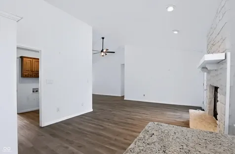 7639 Southern Lakes Indianapolis IN 46237