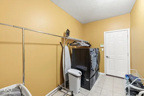 9208 Branch View Drive Indianapolis IN 46234