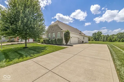 9208 Branch View Drive Indianapolis IN 46234