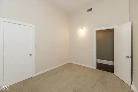 77 E Jefferson Street Franklin IN 46131
