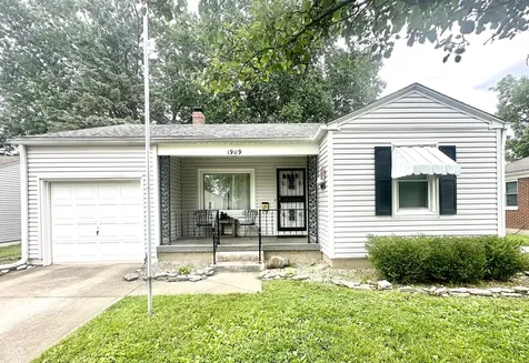 1909 Patton Drive Speedway IN 46224