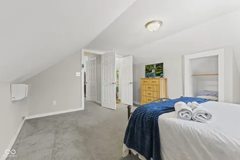 365 E Morris Street Indianapolis IN 46225