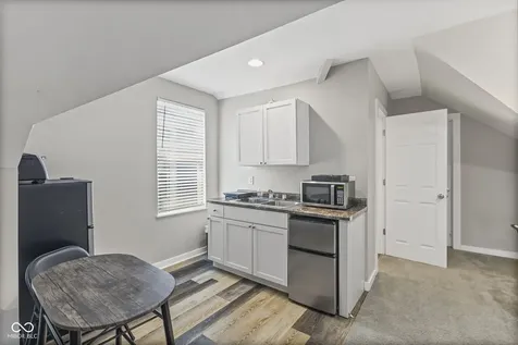 365 E Morris Street Indianapolis IN 46225
