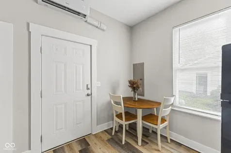 365 E Morris Street Indianapolis IN 46225