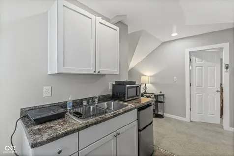 365 E Morris Street Indianapolis IN 46225