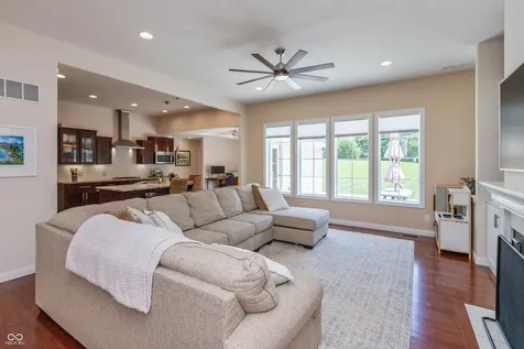 5560 Treeline Drive Columbus IN 47201
