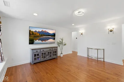 6523 Paddle Drive Carmel IN 46033