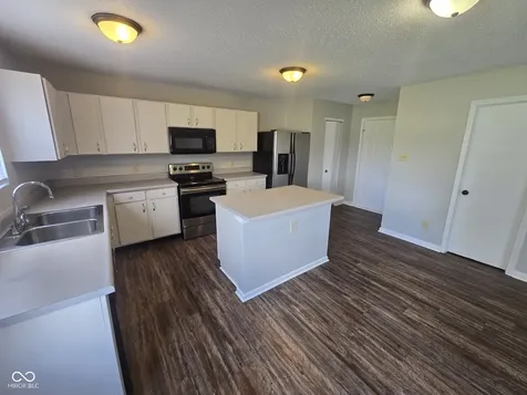 916 Belvedere Drive Shelbyville IN 46176