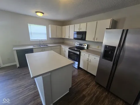 916 Belvedere Drive Shelbyville IN 46176