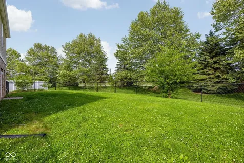 6225 White Rabbit Place Indianapolis IN 46235