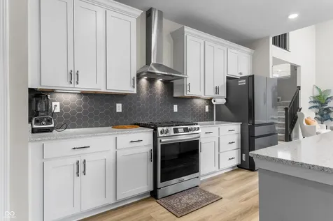6291 Point Reyes Brownsburg IN 46112
