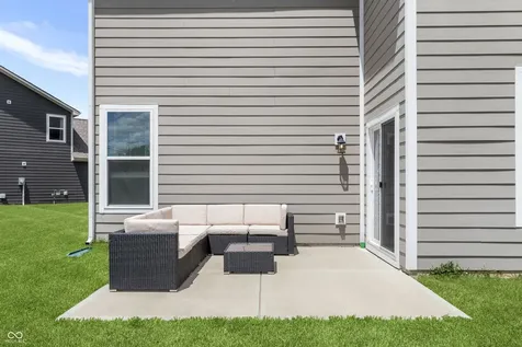 6291 Point Reyes Brownsburg IN 46112