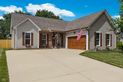 5926 Regency Drive Columbus IN 47203
