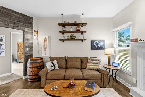 5926 Regency Drive Columbus IN 47203
