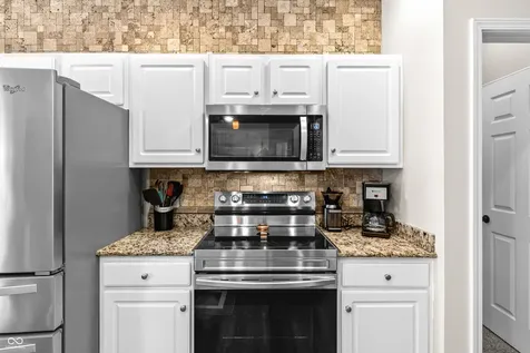 5926 Regency Drive Columbus IN 47203