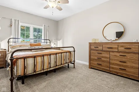 5926 Regency Drive Columbus IN 47203