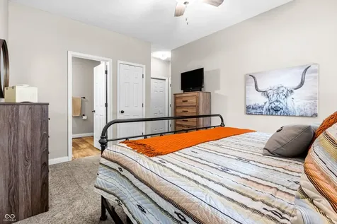 5926 Regency Drive Columbus IN 47203