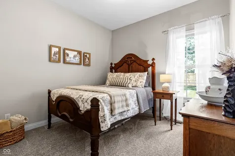 5926 Regency Drive Columbus IN 47203