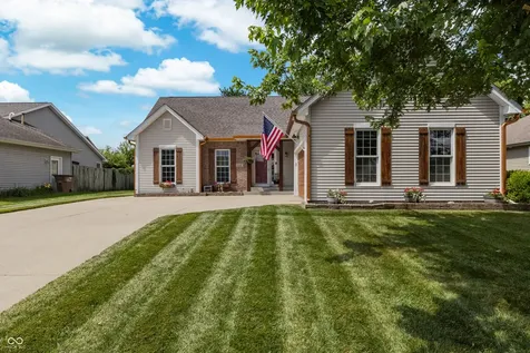 5926 Regency Drive Columbus IN 47203