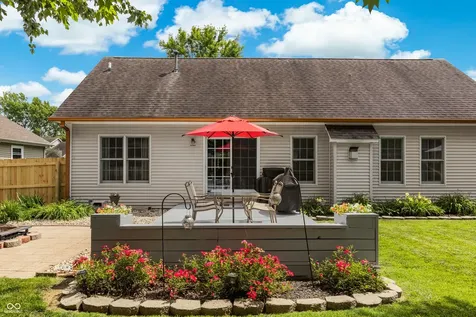 5926 Regency Drive Columbus IN 47203