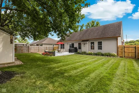 5926 Regency Drive Columbus IN 47203