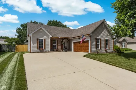 5926 Regency Drive Columbus IN 47203