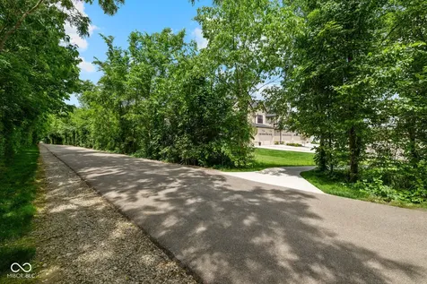 5708 Boynton Drive Noblesville IN 46062