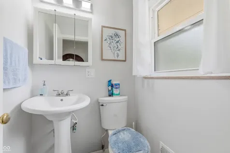 1303 Eustis Indianapolis IN 46229