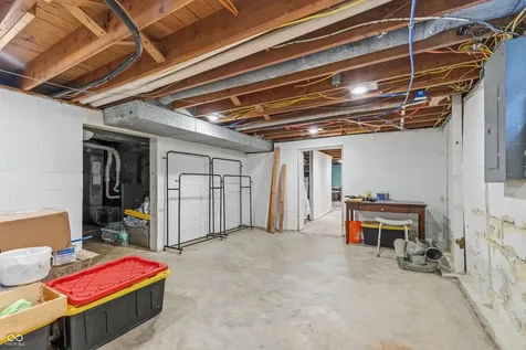 1303 Eustis Indianapolis IN 46229