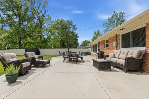 1303 Eustis Indianapolis IN 46229