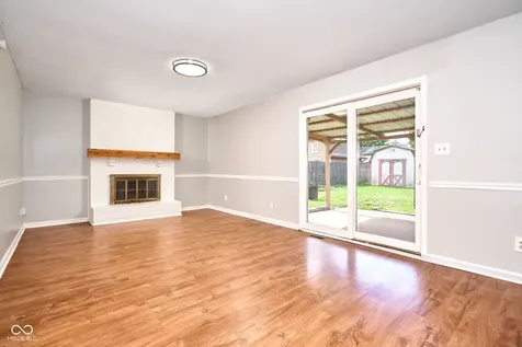805 Burr Oak Drive Indianapolis IN 46217