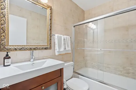 7814 Hampton Place Fishers IN 46038