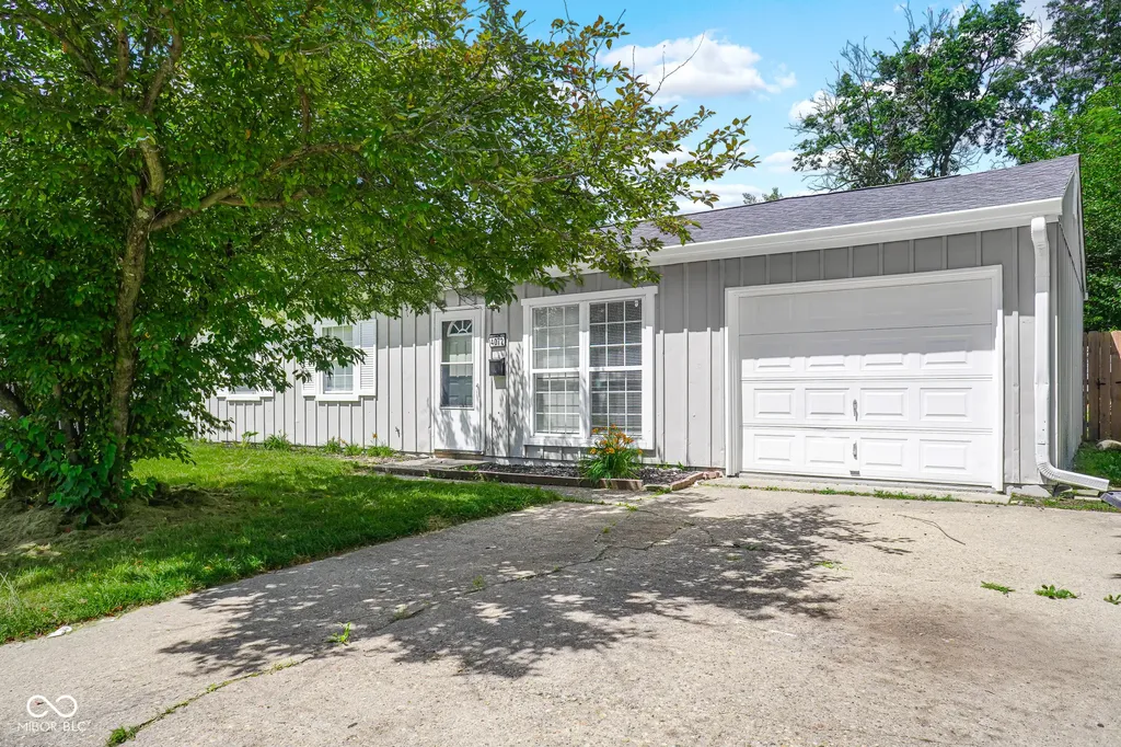 4072 Arborcrest Drive Indianapolis IN 46226