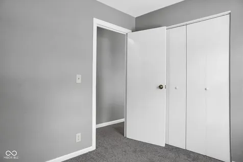 4072 Arborcrest Drive Indianapolis IN 46226