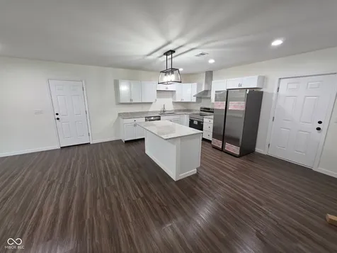 7747 Mountain Stream Way Indianapolis IN 46219