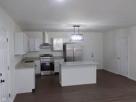 7747 Mountain Stream Way Indianapolis IN 46219