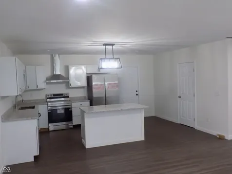 7747 Mountain Stream Way Indianapolis IN 46219