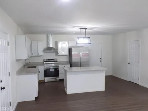 7747 Mountain Stream Way Indianapolis IN 46219