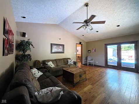 7950 E County Road 300 N Brownsburg IN 46112
