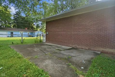 3950 N Elizabeth Street Indianapolis IN 46226