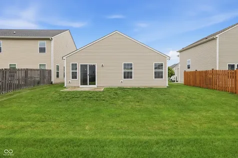 5771 White Pine Road Whitestown IN 46075