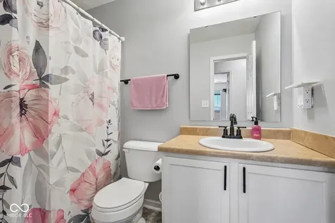 620 Bobtail Drive Greenfield IN 46140