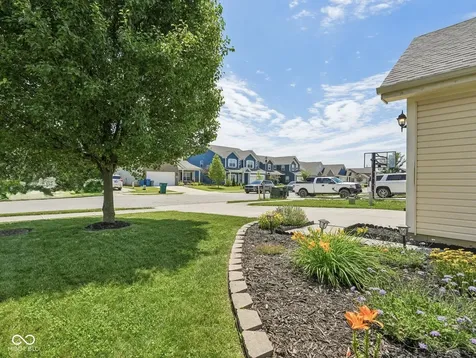 620 Bobtail Drive Greenfield IN 46140