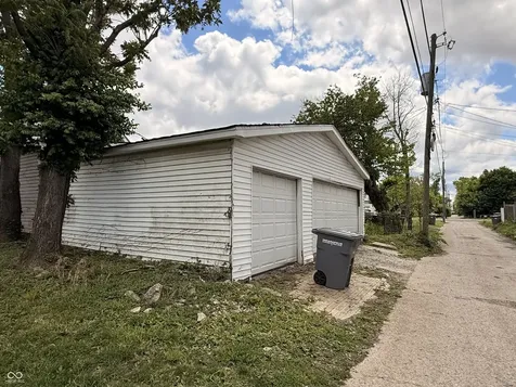 1118 N Mount Street Indianapolis IN 46222