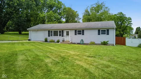 2903 N Eby Drive Connersville IN 47331