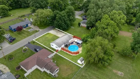 2903 N Eby Drive Connersville IN 47331