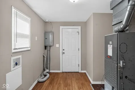 4933 E 39th Street Indianapolis IN 46226